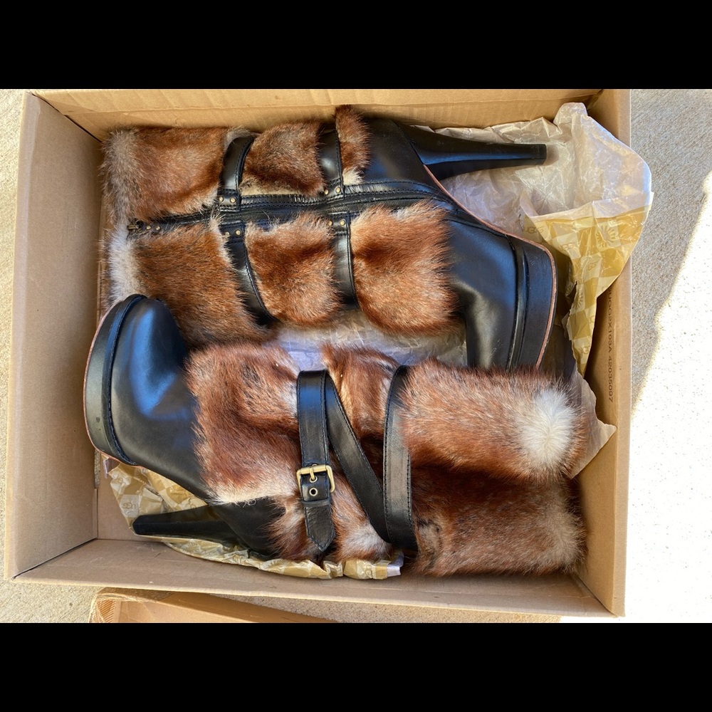 Ugg Foxley size 8